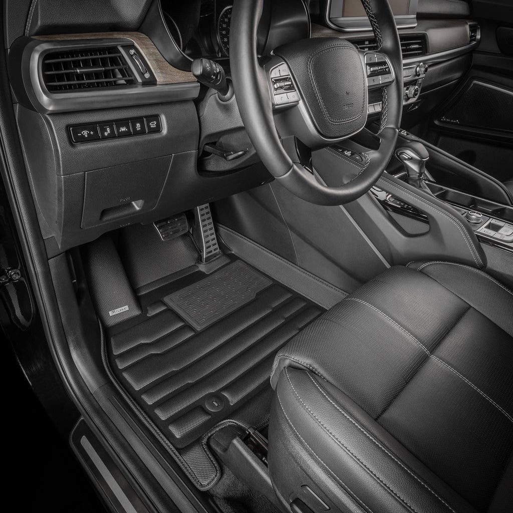 Lincoln Navigator L 7-Seater with Second Row Console